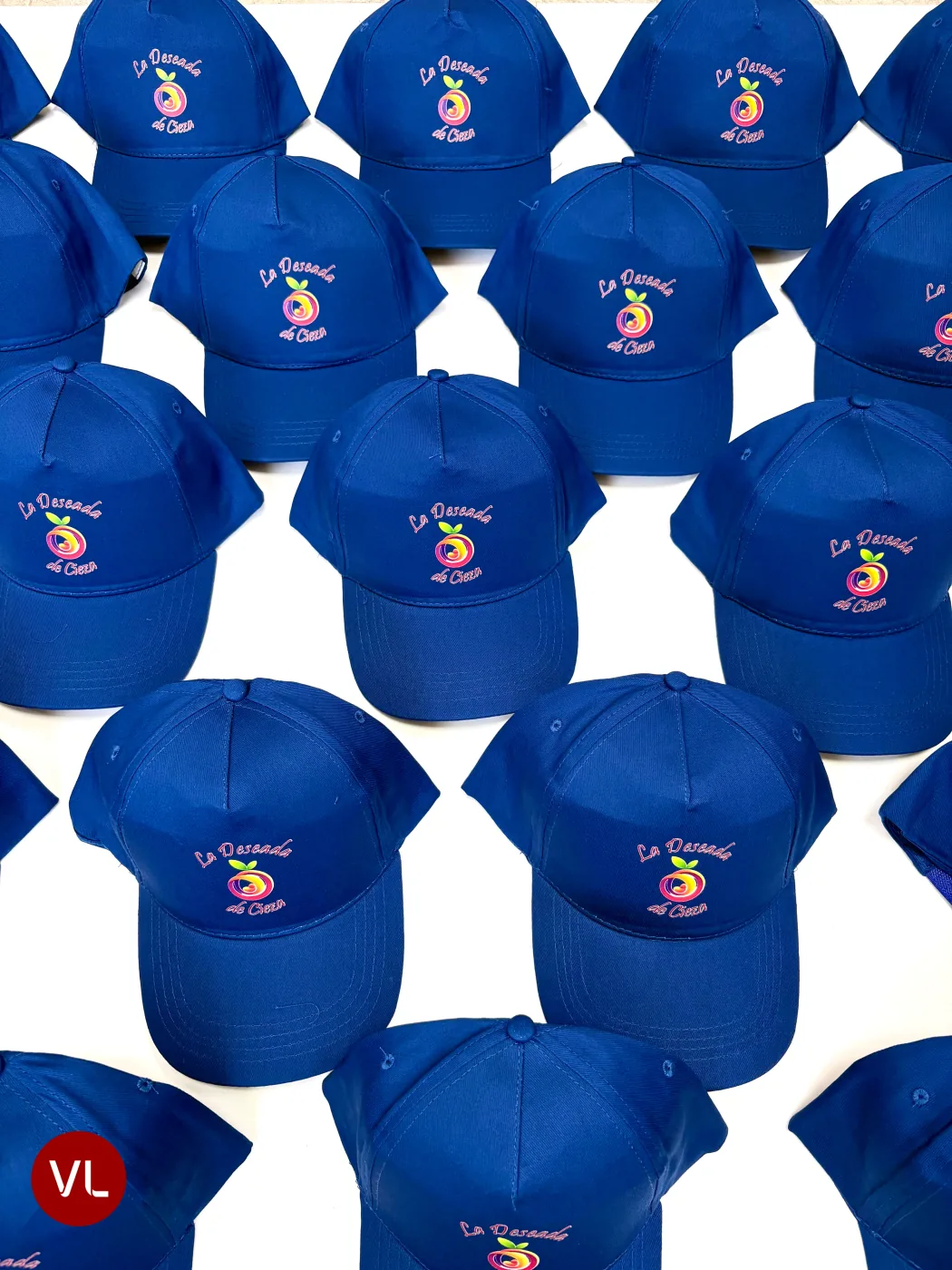 Gorras personalizadas con bordado a color